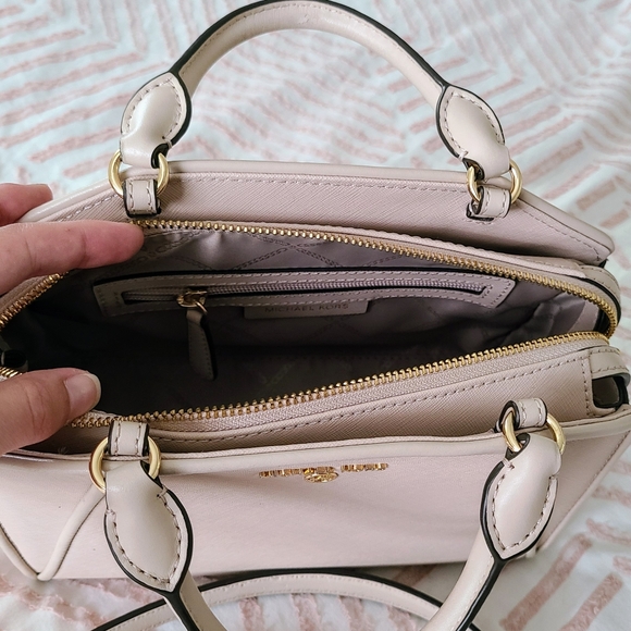 MICHAEL KORS Cleo Small Saffiano Leather Satchel - Picture 3 of 11